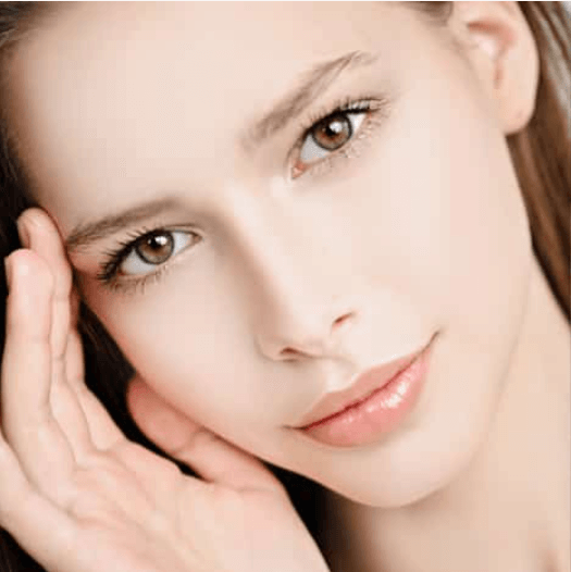 PUEDES USARLO COMO ÚNICO MAQUILLAJE (NUDE FACIAL). LOOK SÚPER NATURAL (EFECTO NO-MAKEUP)