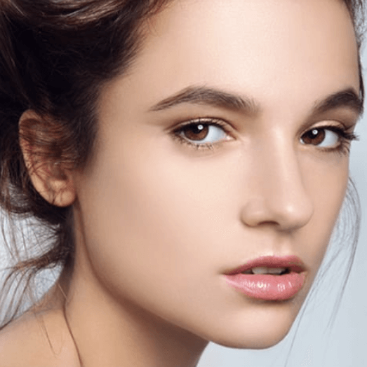 PUEDES USARLO COMO ÚNICO MAQUILLAJE (NUDE FACIAL). LOOK SÚPER NATURAL (EFECTO NO-MAKEUP)